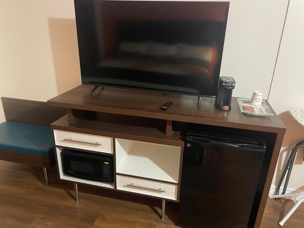 B&J Hotel And Apartments ペコス エクステリア 写真