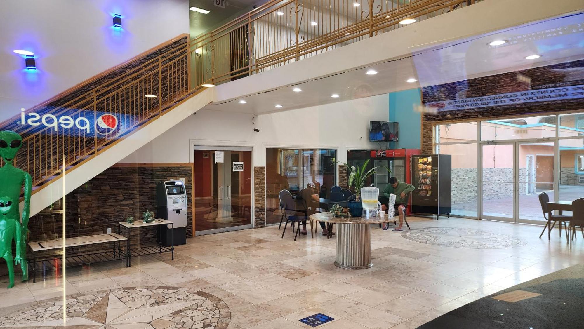 B&J Hotel And Apartments ペコス エクステリア 写真