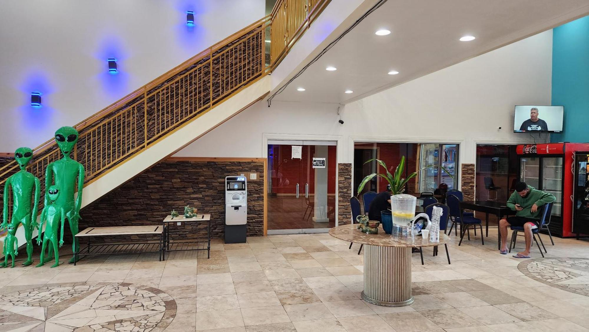 B&J Hotel And Apartments ペコス エクステリア 写真